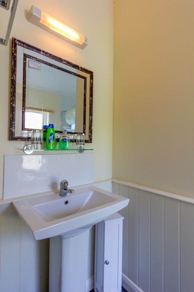 Totland The Highdown Inn المظهر الخارجي الصورة